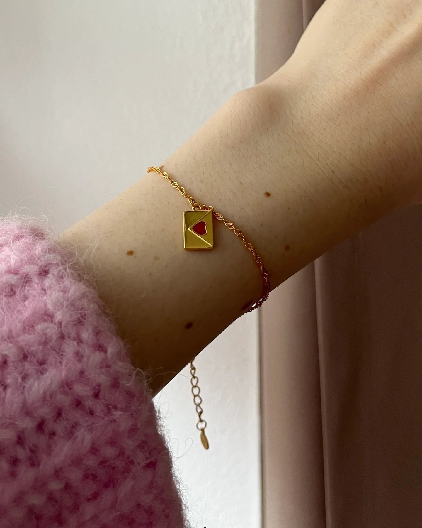 ARMBAND LOVELETTER | GOLD