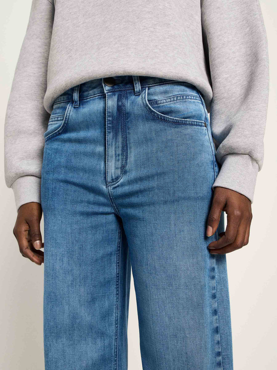 MARLENEJEANS | MID BLUE DENIM