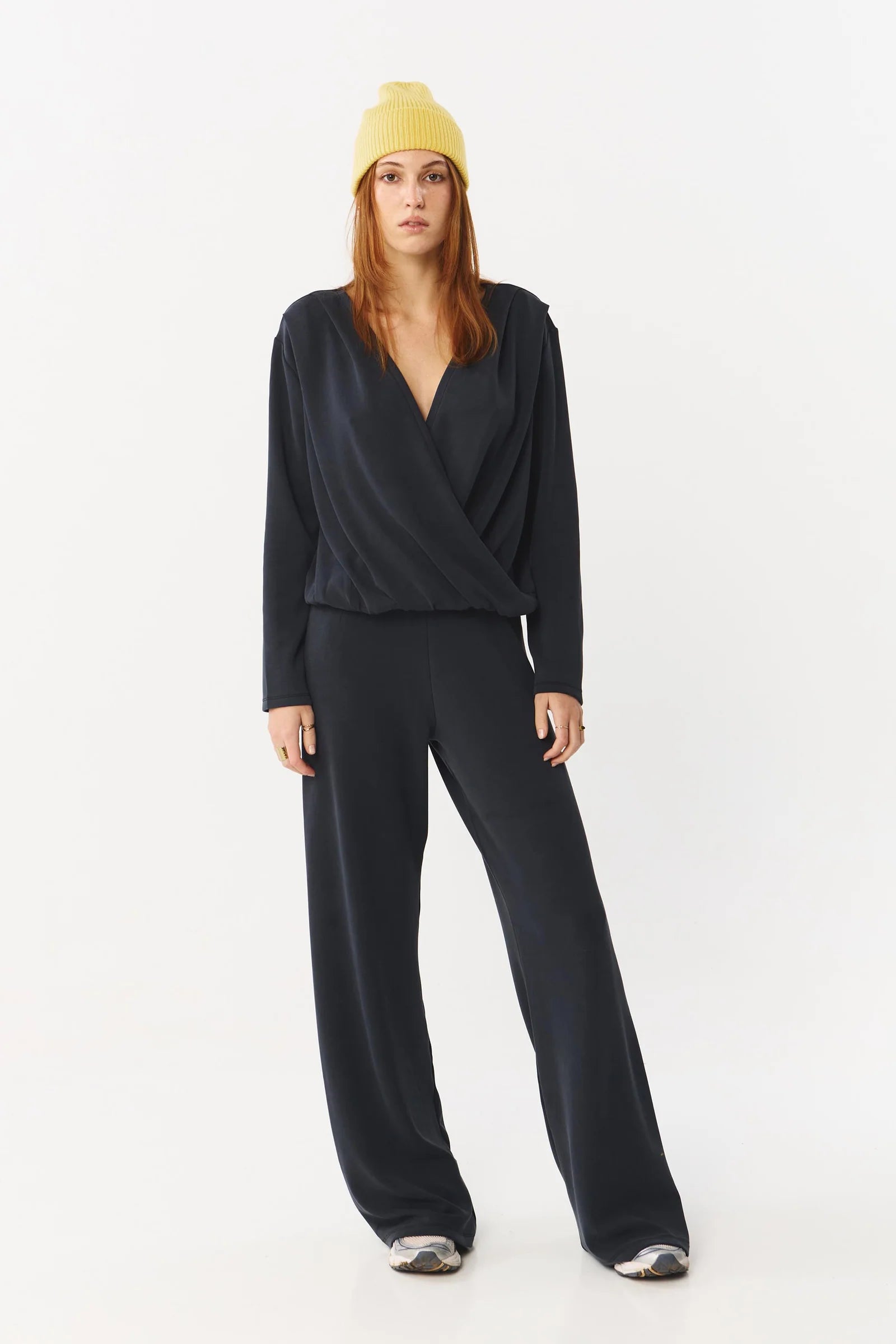 NICE SWEATER | BLACK