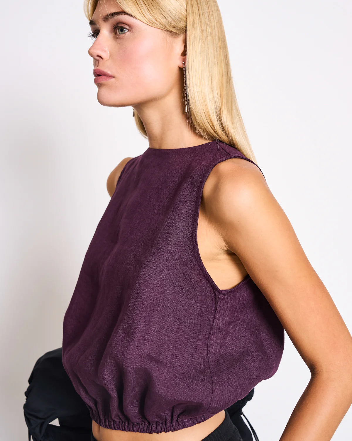 CROPPED LINEN TOP LUPIN | CHERRY LACQUER