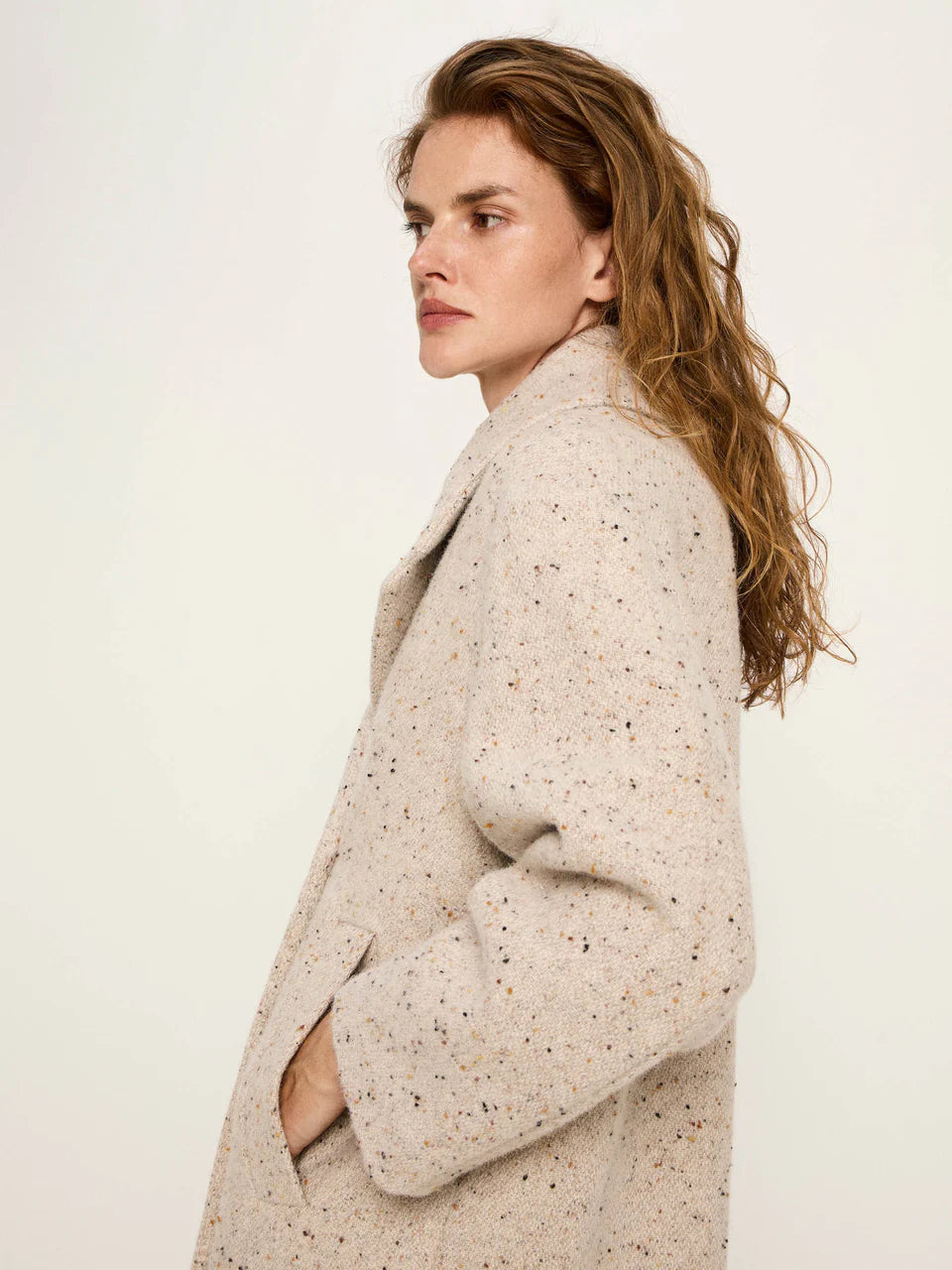 MANTEL AUS SCHURWOLLE | NUDE