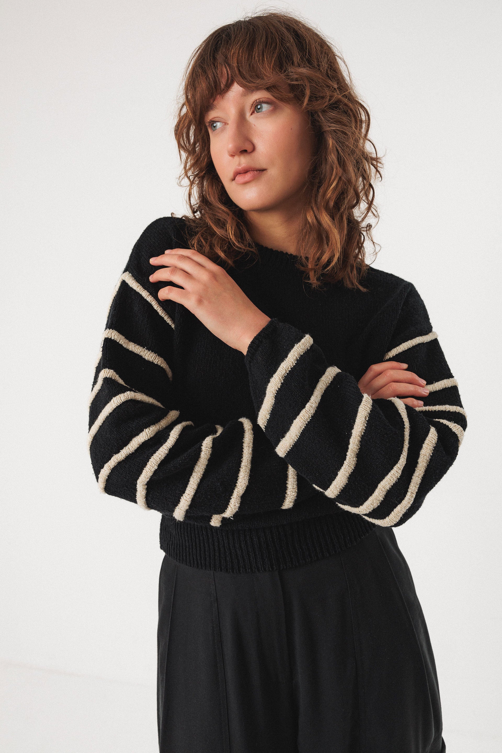 AITZA SWEATER | BLACK