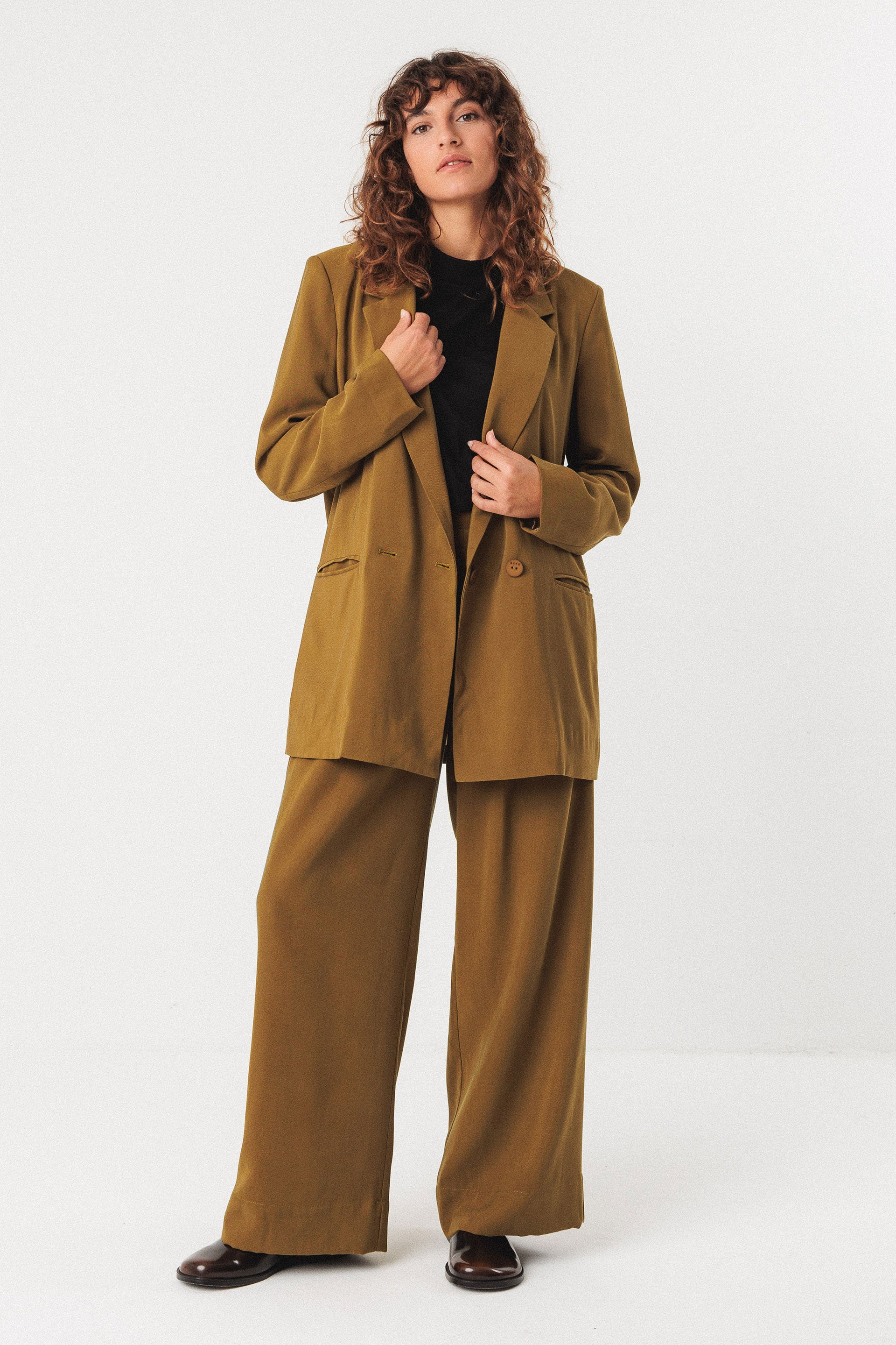 ATXA JACKET | OLIVE GREEN