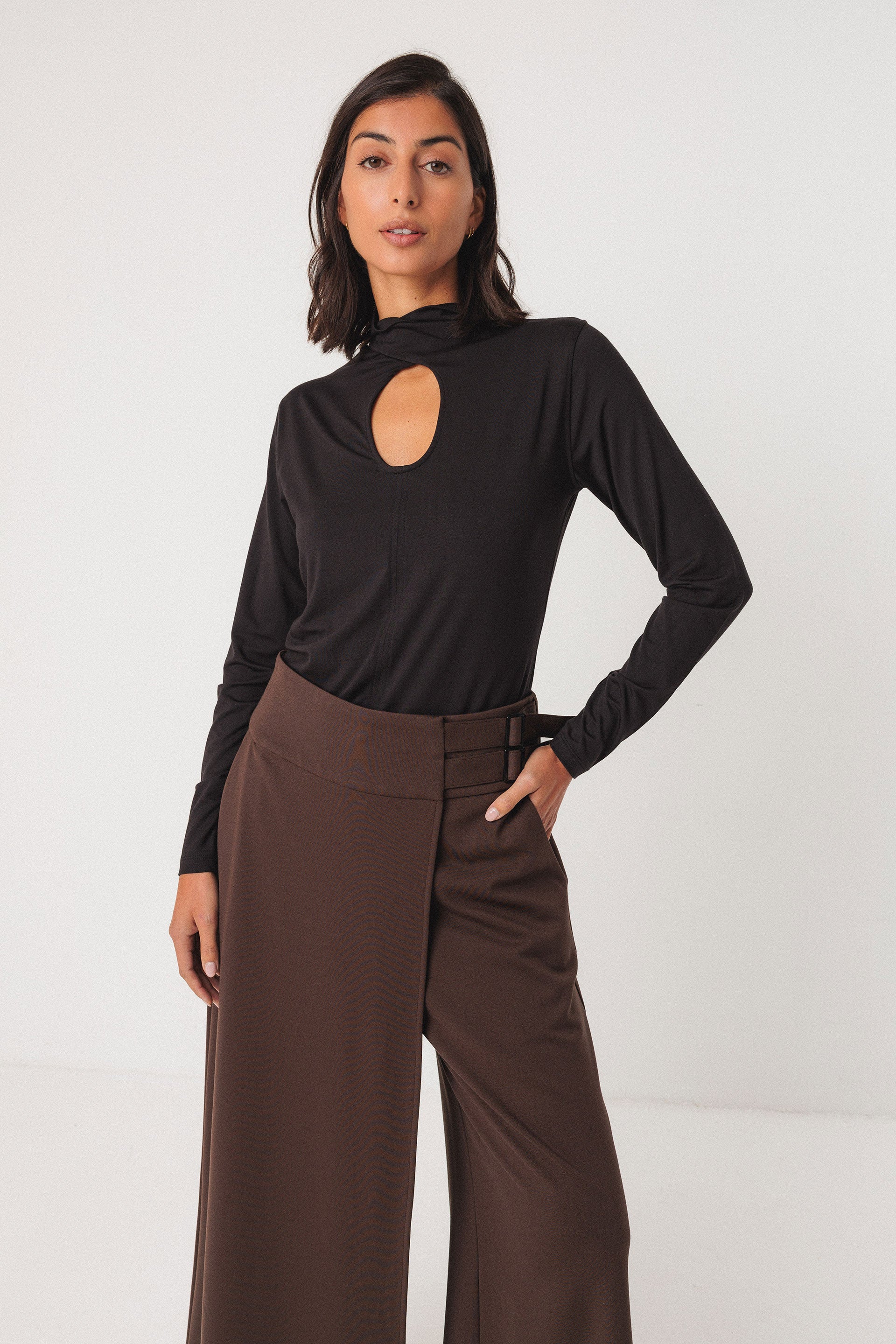 ZUR-5 T-SHIRT | BLACK