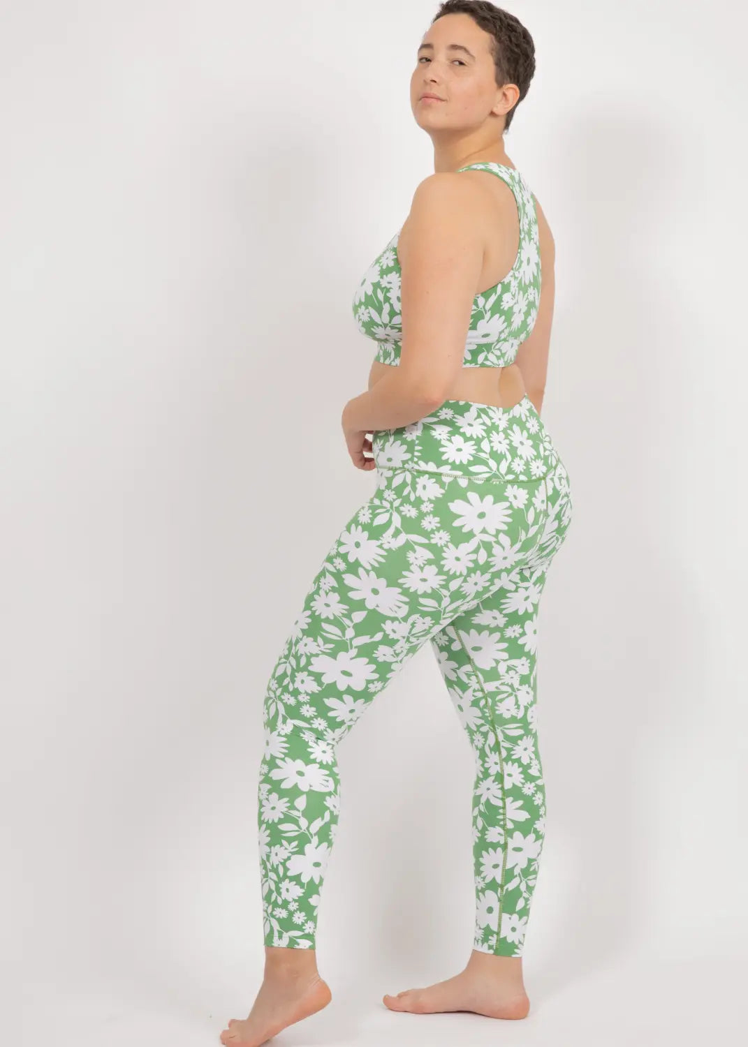 SURF & YOGA LEGGINGS | GREEN MOONFLOWER PRINT